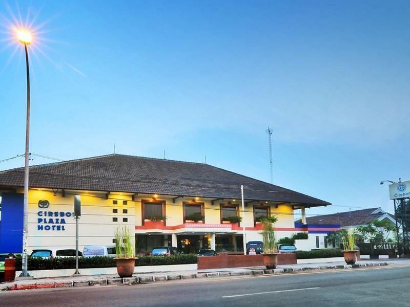Hotel Cirebon Plaza Luaran gambar